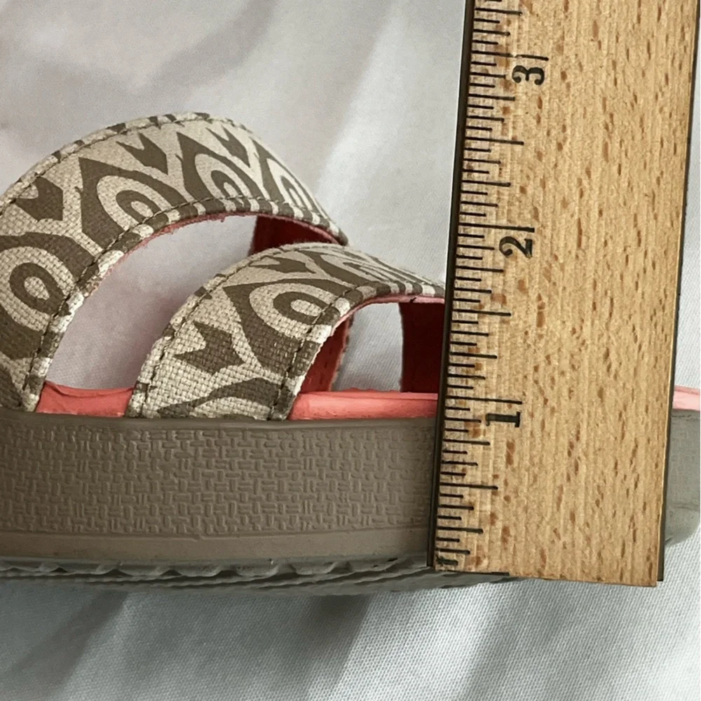 CROCS Leigh Platform Wedge Sandals Wom 9 Stucco/Tumbleweed